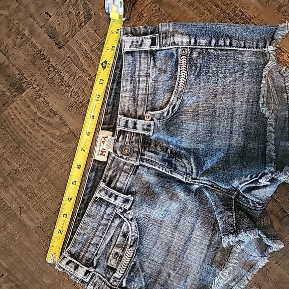 Mudd Shorts - Picture 7 of 9